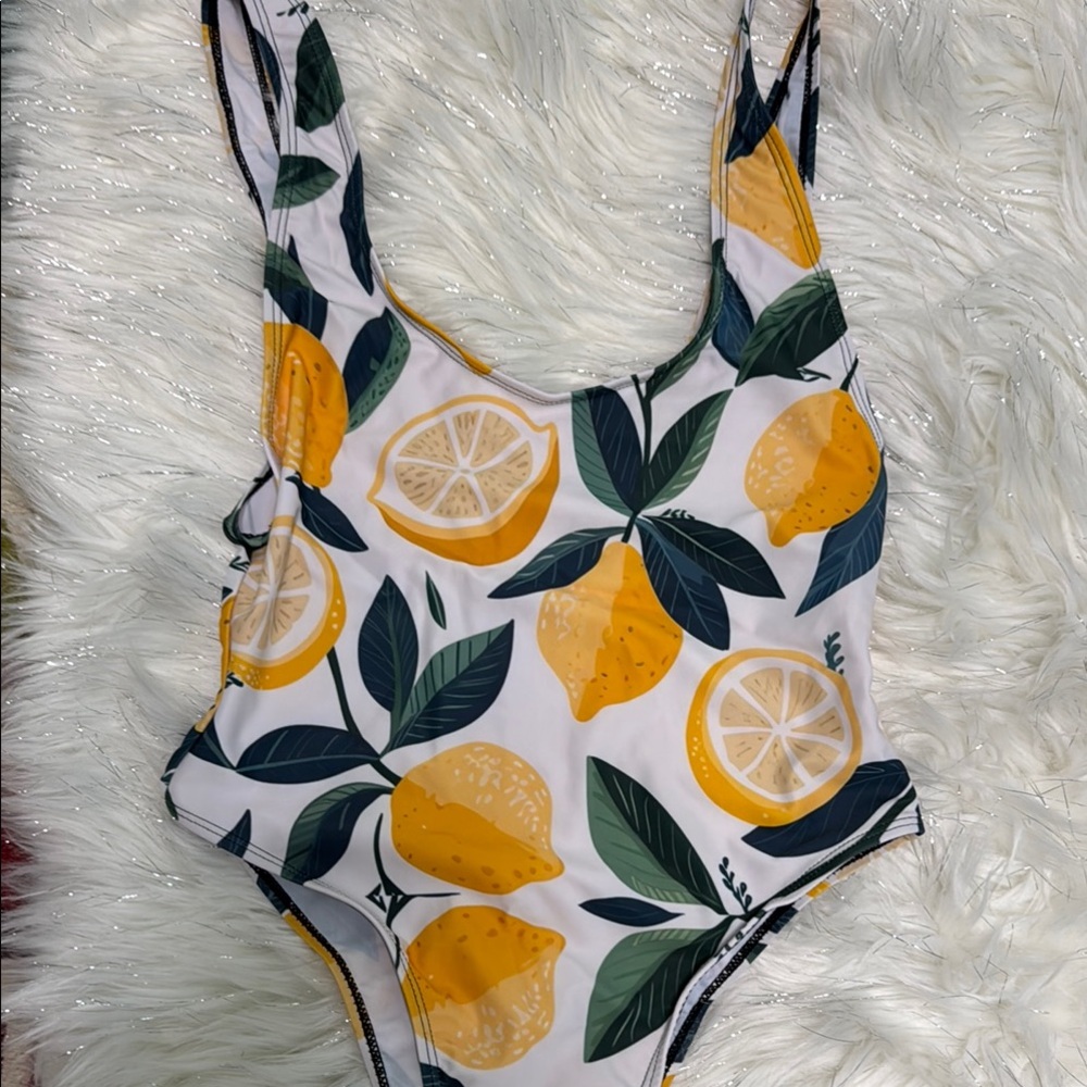 Lemon Print Women’s Swimsuit - Picture 2 of 9